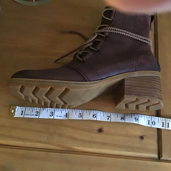 Sorrel Burgundy Lace up Ankle Boots- NWOB - Picture 11 of 16